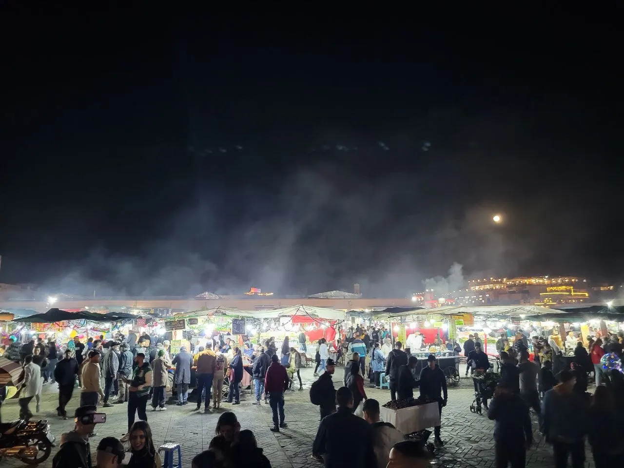 德吉玛广场