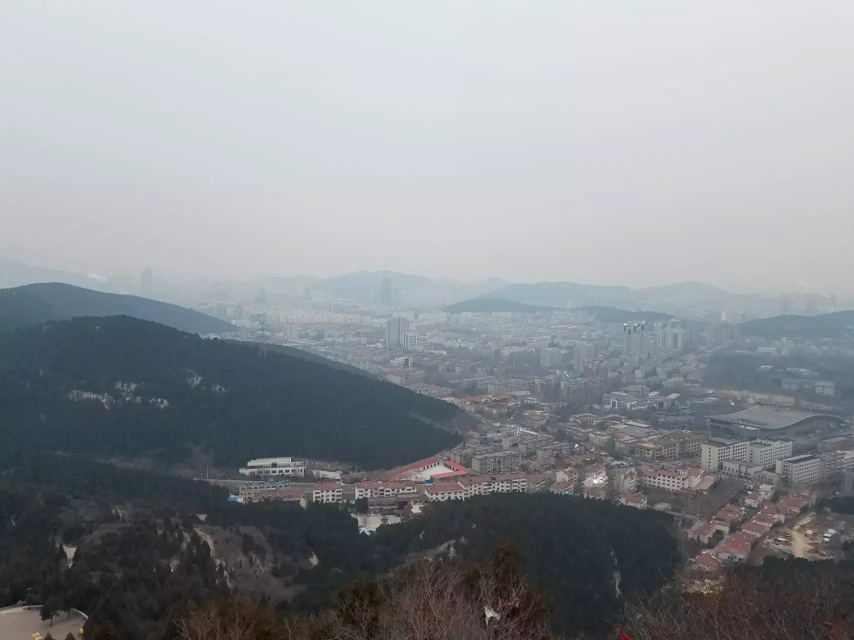 山顶俯视