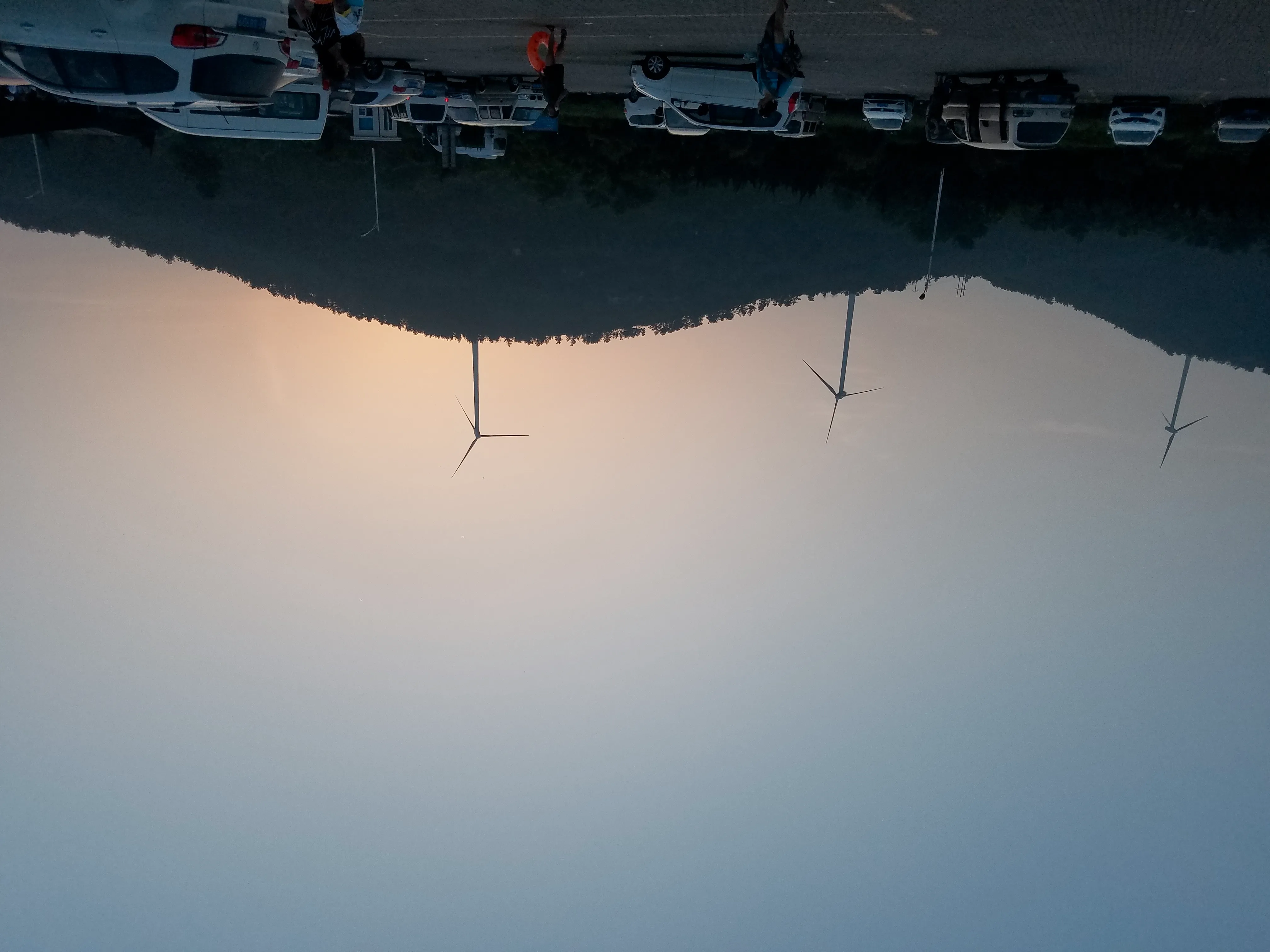 月牙湾停车场